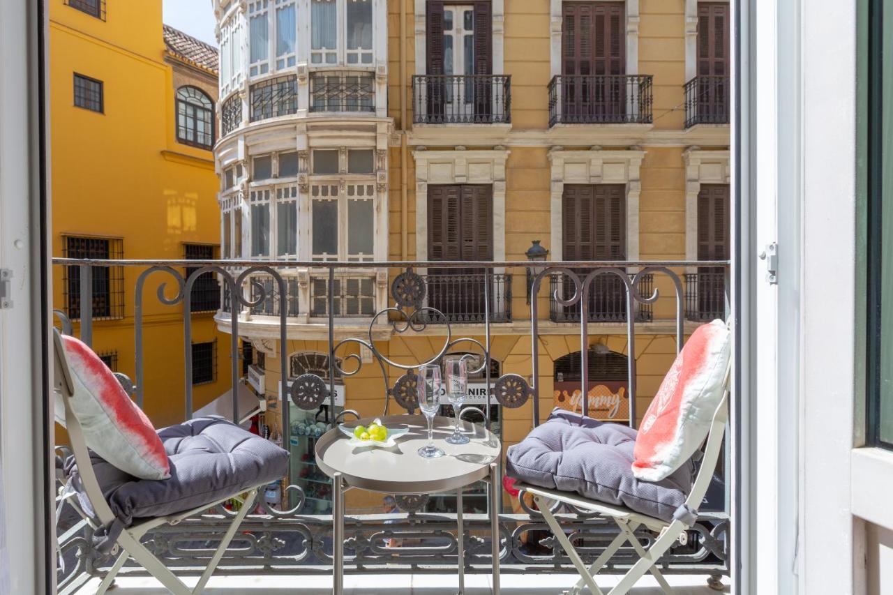 Luminoso Apartamento De Dos Habitaciones Con Vistas A Las Catedral Malaga Exterior photo